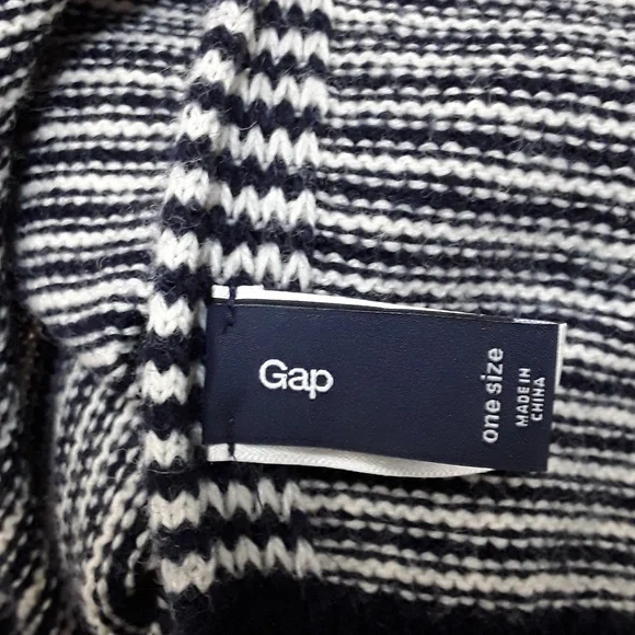 Gap long scarf - Picture 2 of 3